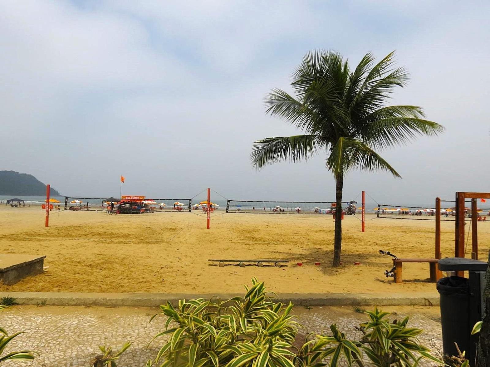 113 Canto Do Forte - 1Dorm - 200 M Da Praia E 20M Dos Bares E Restaurantes - Estacionamento Gratuito E Wi Fi , Tv A Cabo Прая-Гранди Экстерьер фото